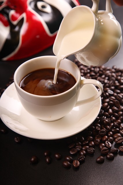 coffee, milk, coffee beans, cup of coffee, coffee cup, cup, pouring, cream, caffeine, cafe, pour, latte, drink, beverage, coffee, coffee, coffee, coffee, coffee